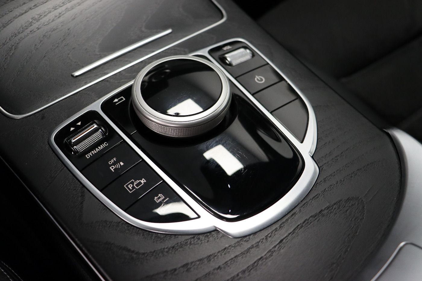 Fahrzeug autohaus mense Fahrzeugabbildung Mercedes-Benz C 300 e T AMG Line 9G-Tronic LED|Facelift|KeyLes