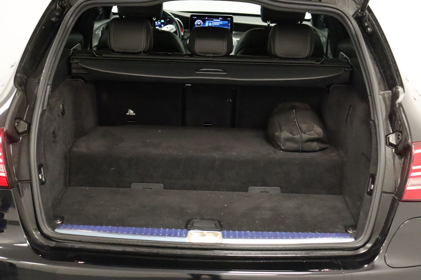 Fahrzeug autohaus mense Fahrzeugabbildung Mercedes-Benz C 300 e T AMG Line 9G-Tronic LED|Facelift|KeyLes