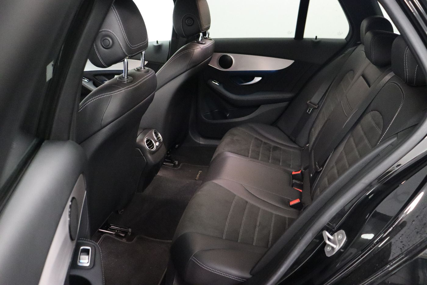 Fahrzeug autohaus mense Fahrzeugabbildung Mercedes-Benz C 300 e T AMG Line 9G-Tronic LED|Facelift|KeyLes