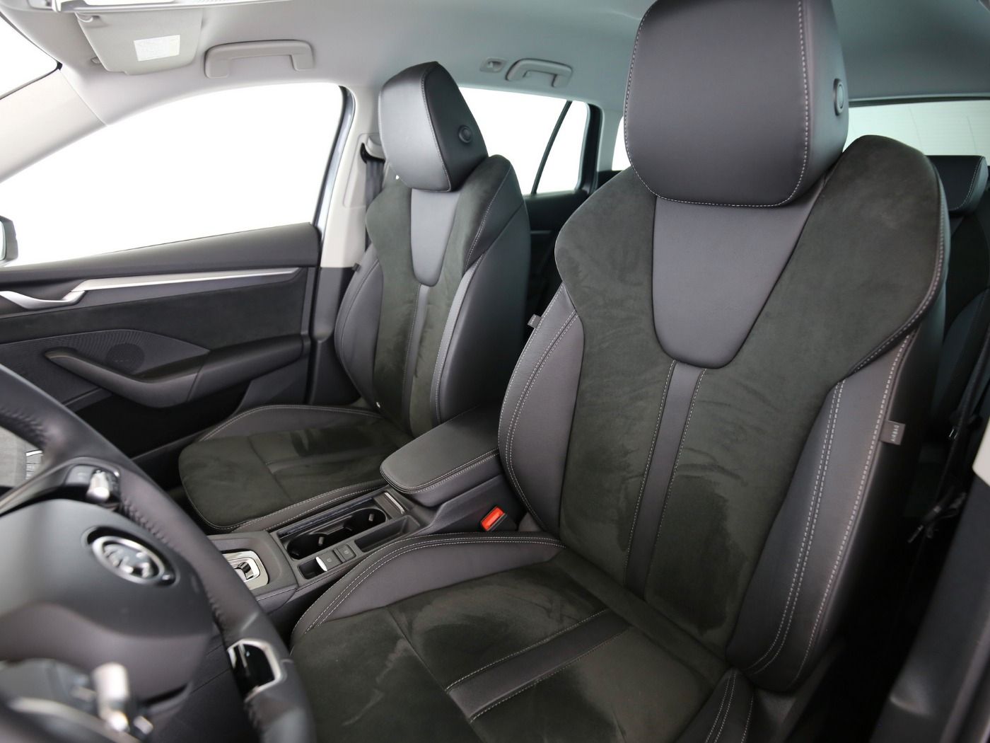 Fahrzeug autohaus mense Fahrzeugabbildung SKODA Octavia Combi 2.0 TDI W Selection AHK|HUD|ACC|LM