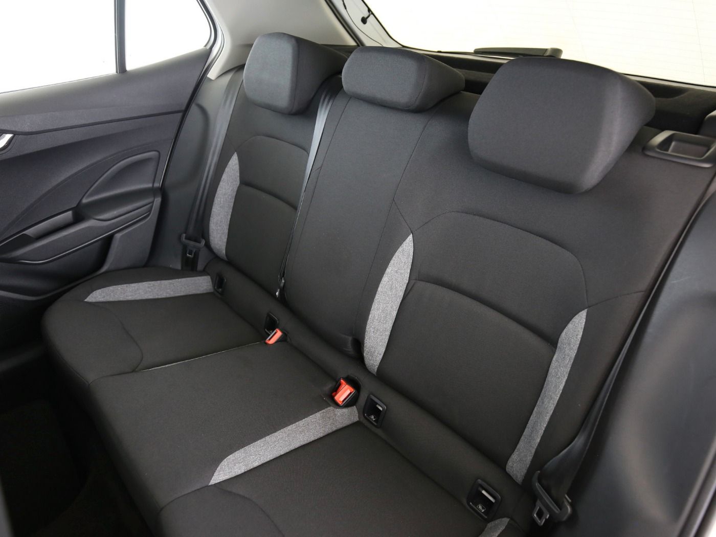 Fahrzeug autohaus mense Fahrzeugabbildung SKODA Fabia 1.0 MPI Active LED|LaneAss|PDC|SHZG