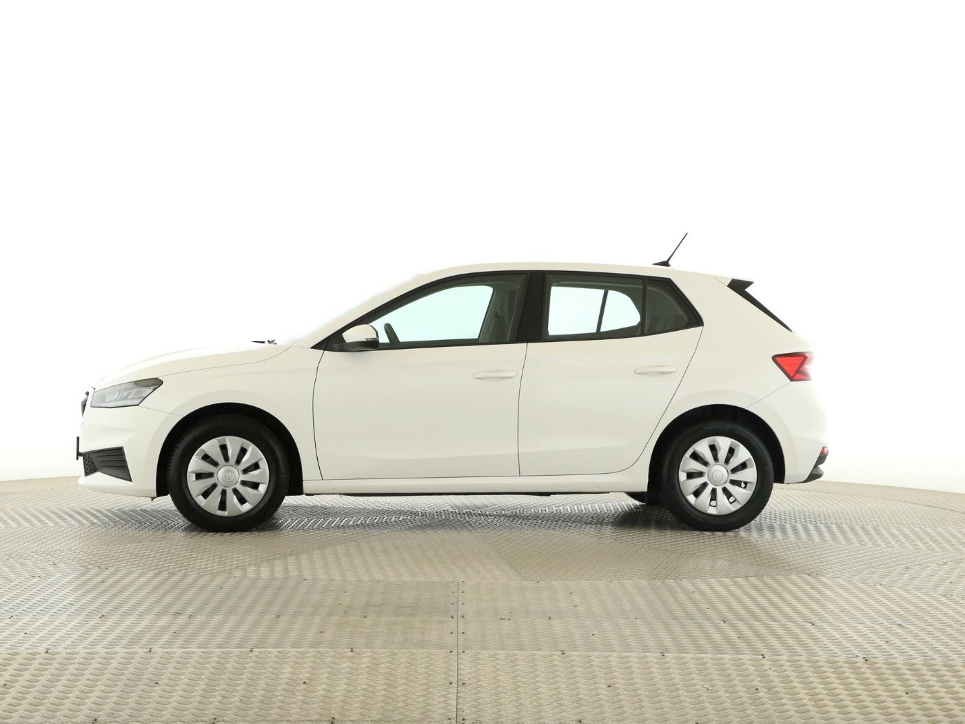 Fahrzeug autohaus mense Fahrzeugabbildung SKODA Fabia 1.0 MPI Active LED|LaneAss|PDC|SHZG