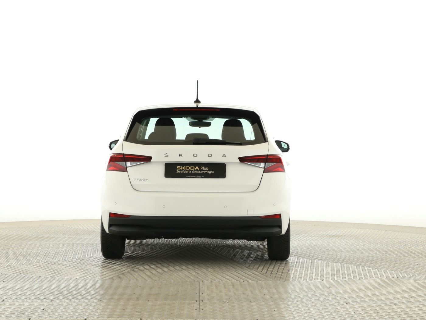 Fahrzeug autohaus mense Fahrzeugabbildung SKODA Fabia 1.0 MPI Active LED|LaneAss|PDC|SHZG