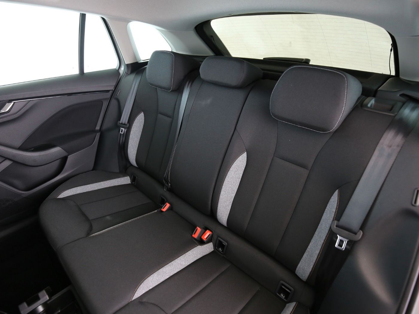 Fahrzeugabbildung SKODA Scala 1.0 TSI Selection ACC|LED|Navi|VirtualCP