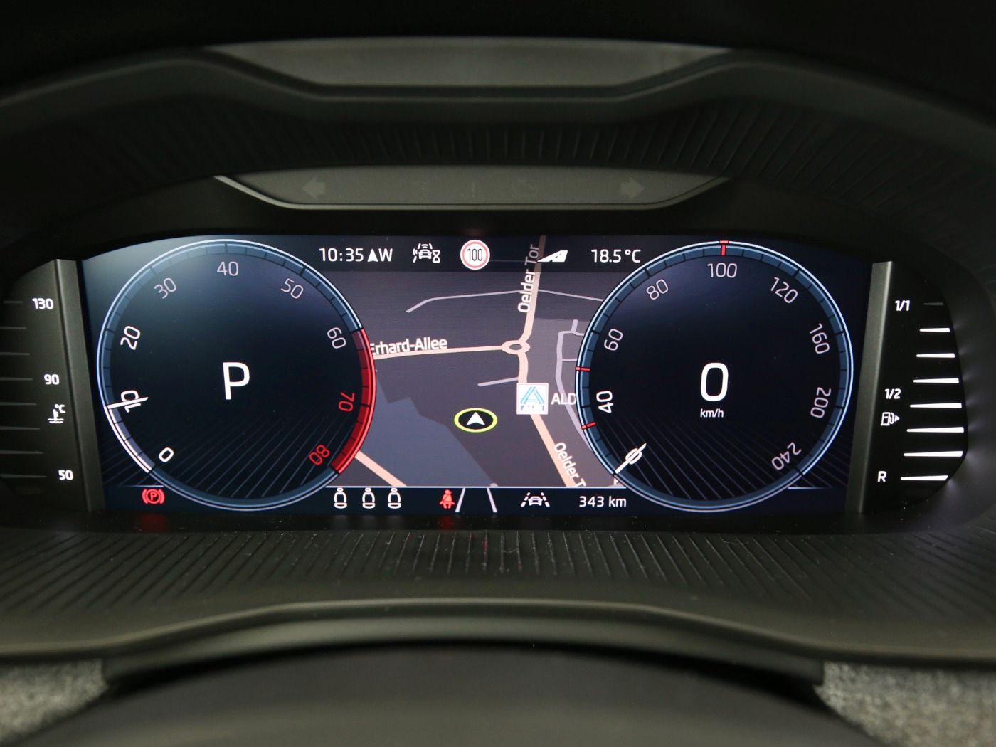 Fahrzeugabbildung SKODA Scala 1.0 TSI Selection ACC|LED|Navi|VirtualCP