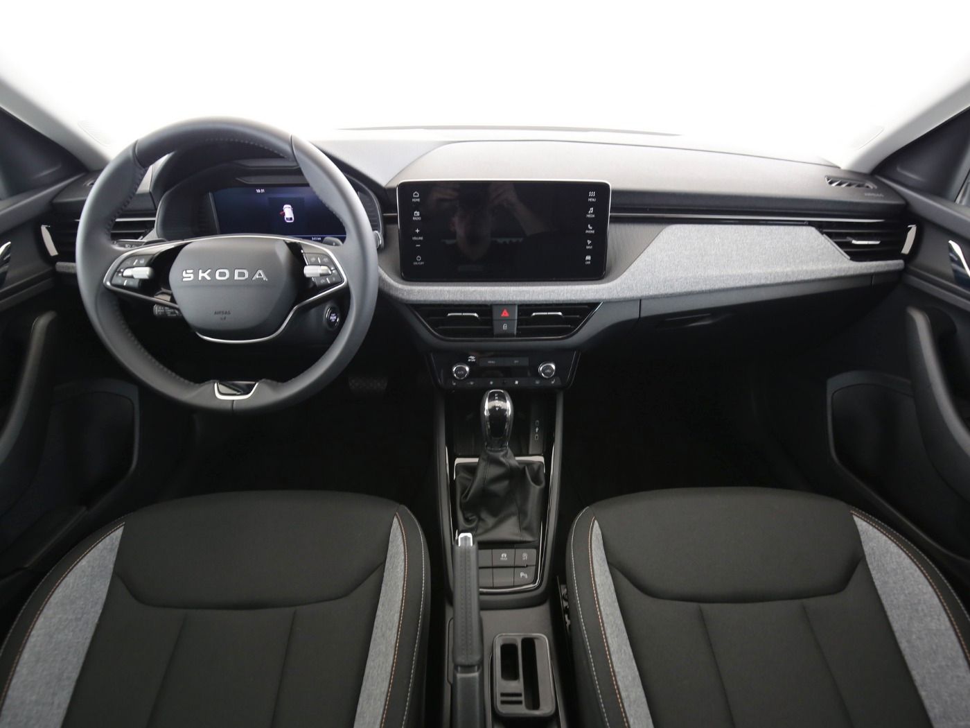 Fahrzeugabbildung SKODA Scala 1.0 TSI Selection ACC|LED|Navi|VirtualCP