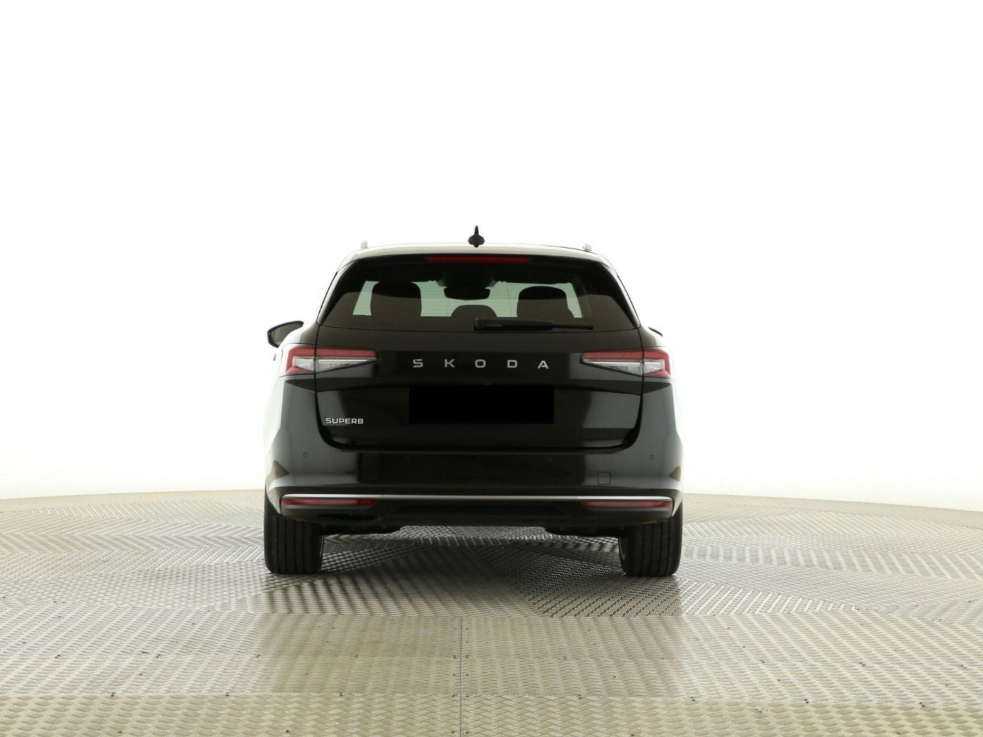 Fahrzeug autohaus mense Fahrzeugabbildung SKODA Superb Combi 110kW 2.0 TDI L&K Matrix|AHK|Pano