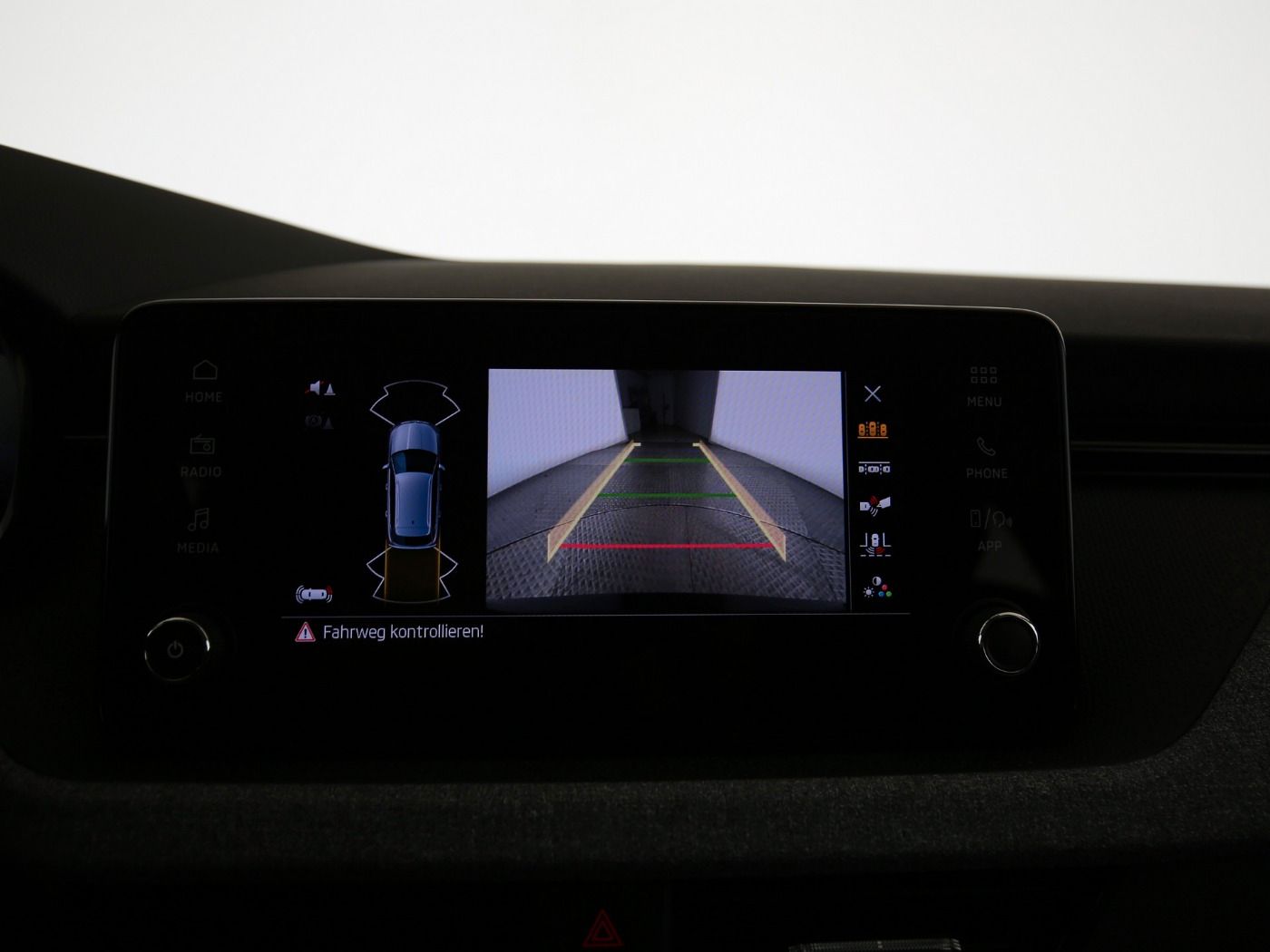 Fahrzeugabbildung SKODA Kamiq 1.0 TSI Selection AHK|LED|VirtualCP|PDC|LM