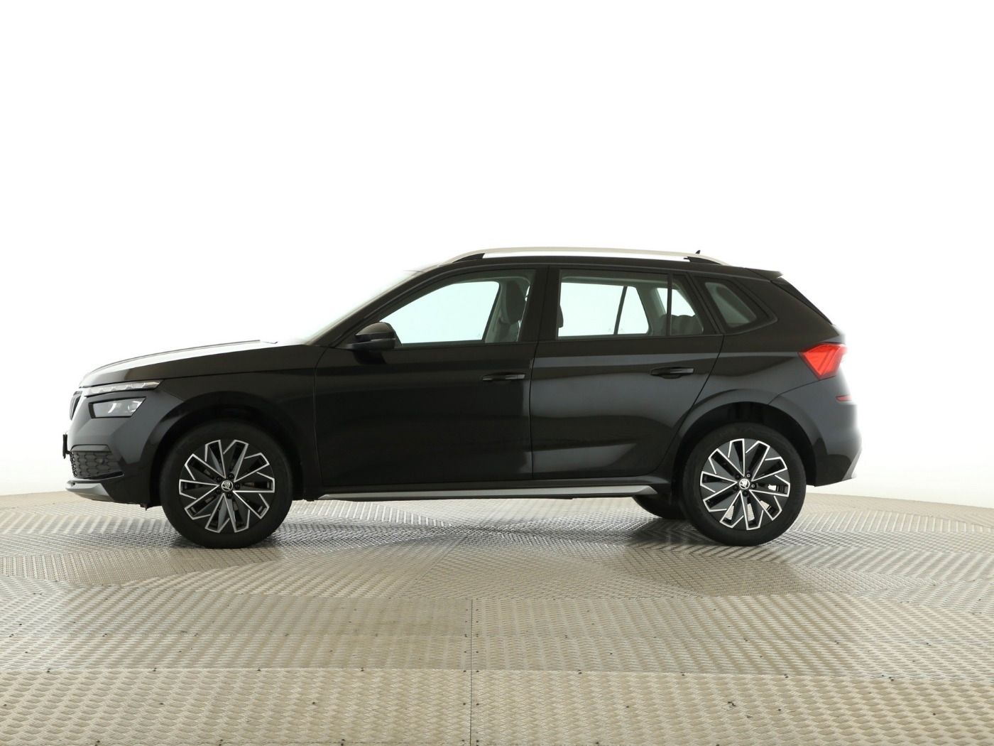 Fahrzeugabbildung SKODA Kamiq 1.0 TSI Style AHK|LED|Navi|Fernlichtass.