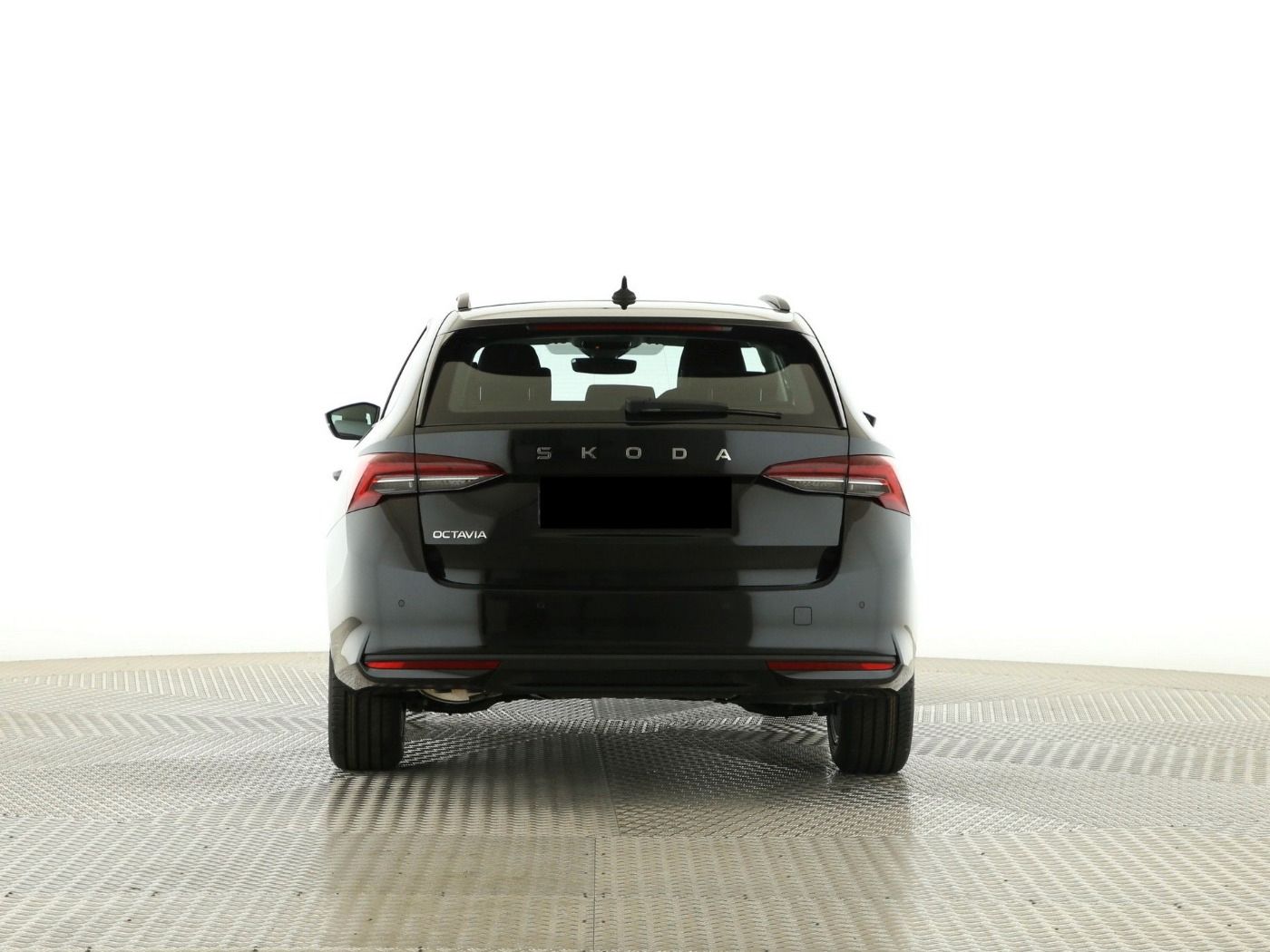 Fahrzeugabbildung SKODA Octavia Combi 1.5 TSI mHEV 85 kW Selection AHK