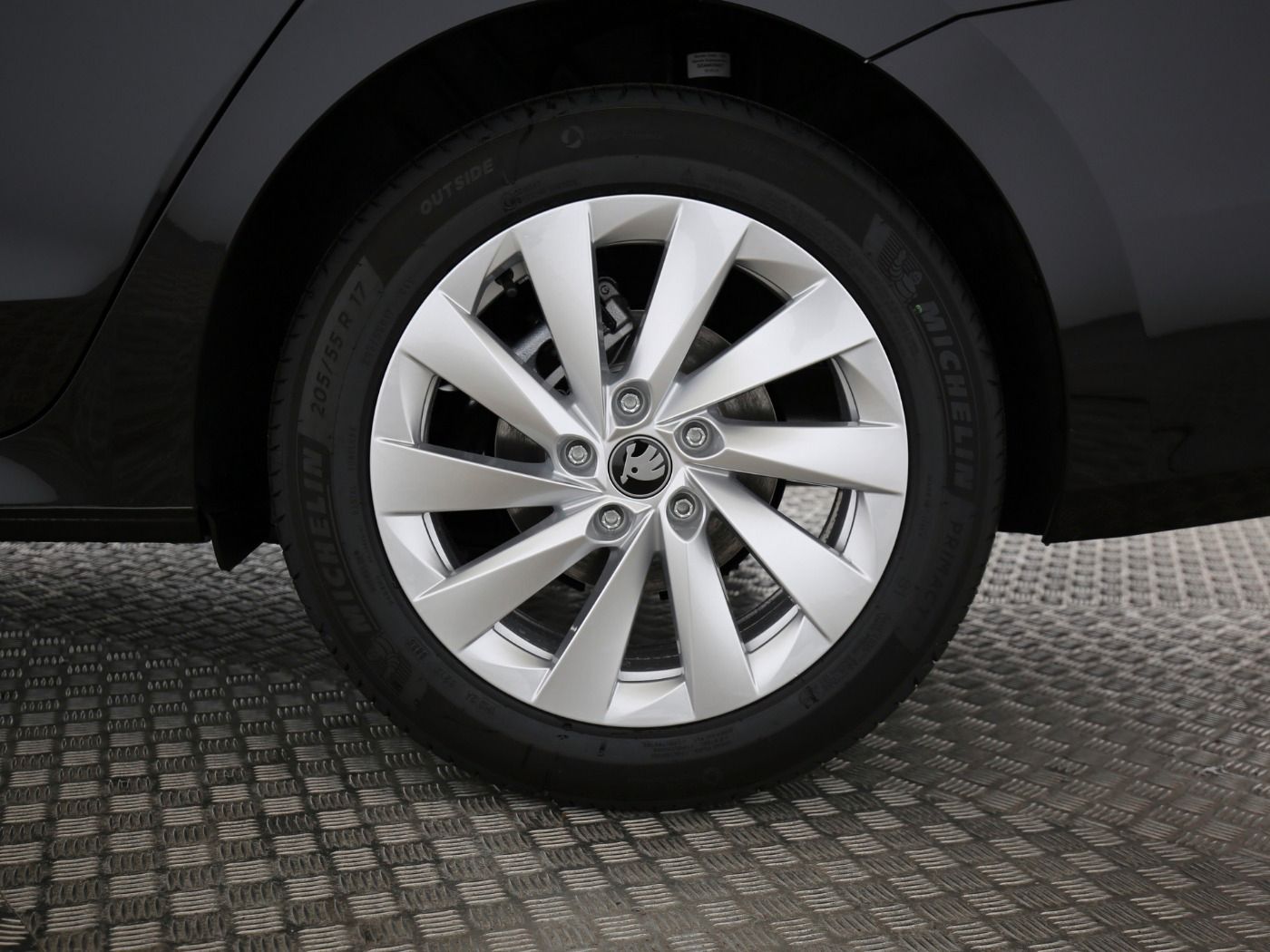 Fahrzeugabbildung SKODA Octavia Combi 1.5 TSI mHEV 85 kW Selection AHK