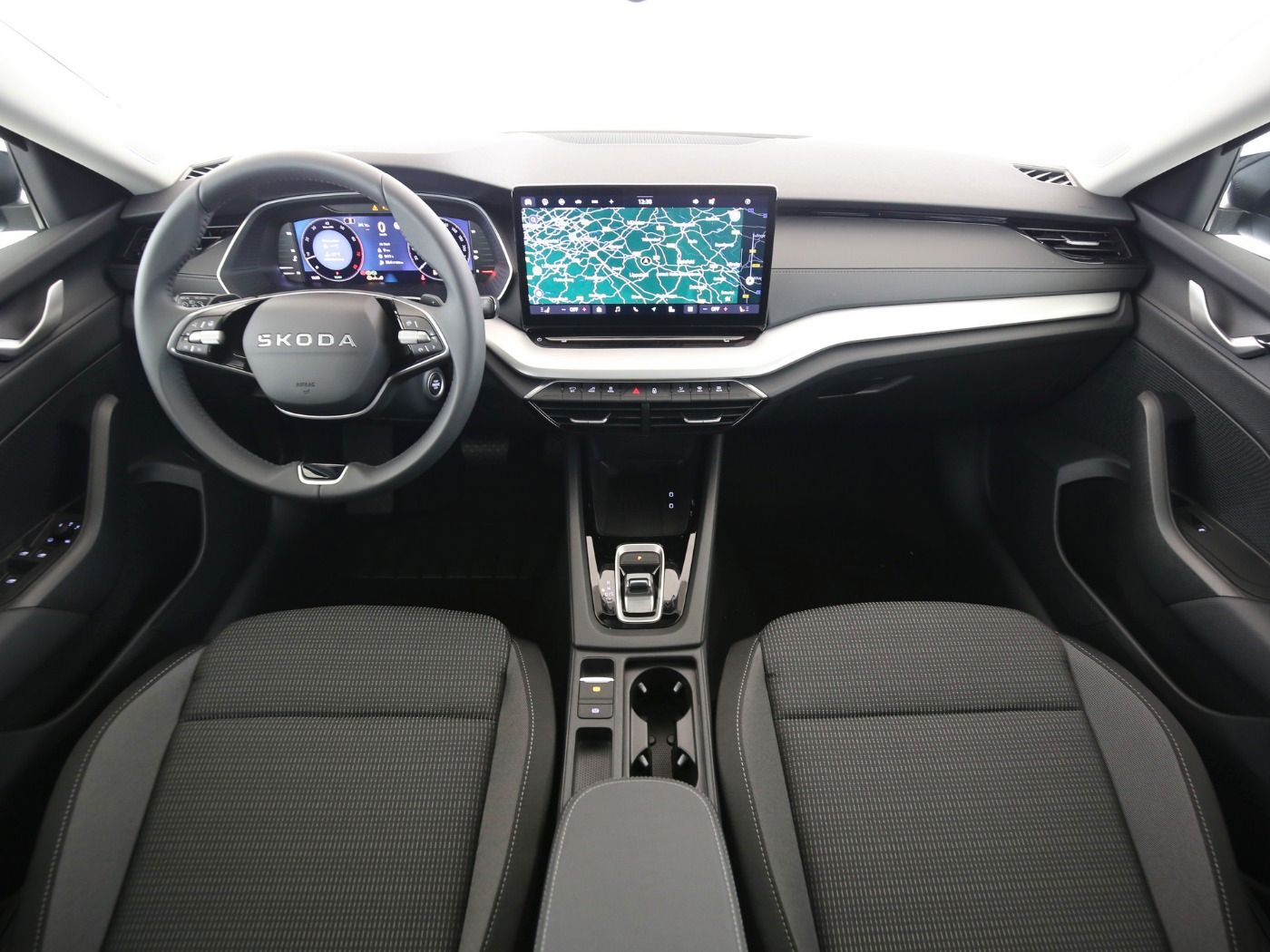 Fahrzeugabbildung SKODA Octavia Combi 1.5 TSI mHEV 85 kW Selection AHK