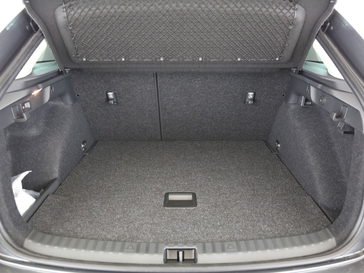 Fahrzeugabbildung SKODA Scala 1.0 TSI TOUR AHK|LED|VirtualCP|PDC|LM