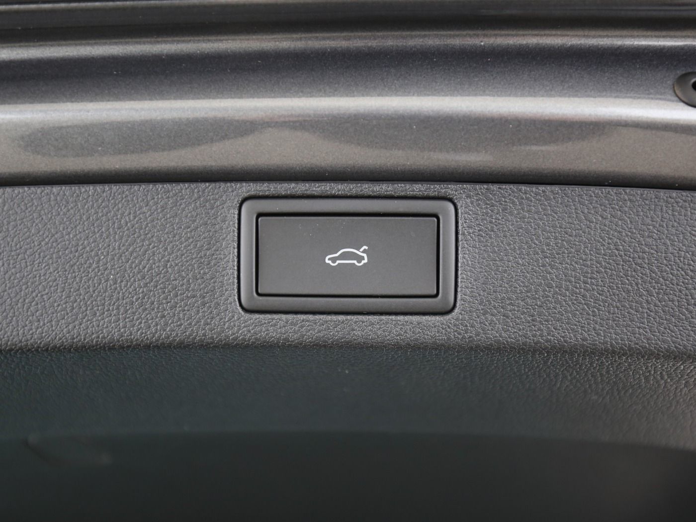 Fahrzeugabbildung SKODA Scala 1.0 TSI TOUR AHK|LED|VirtualCP|PDC|LM