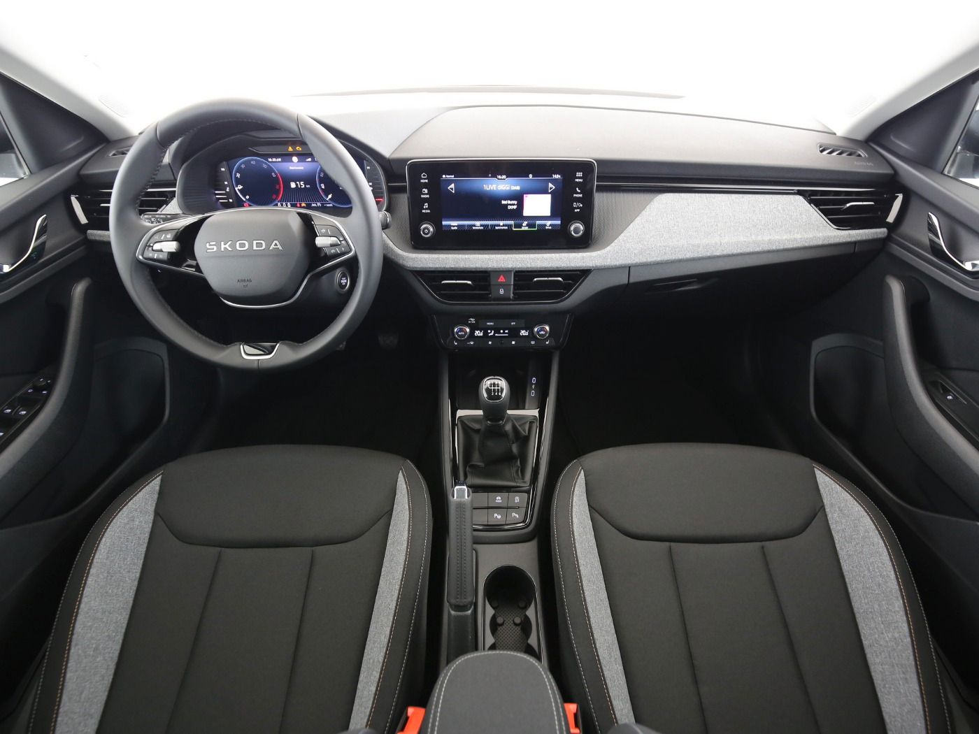 Fahrzeugabbildung SKODA Scala 1.0 TSI TOUR AHK|LED|VirtualCP|PDC|LM