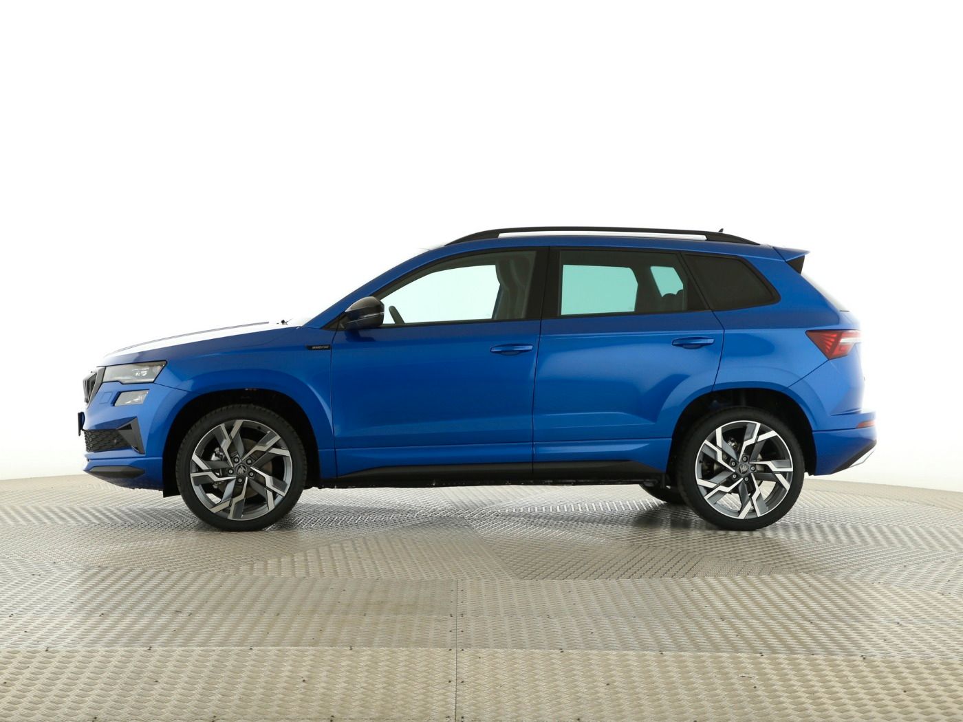 Fahrzeugabbildung SKODA Karoq 1.5 TSI ACT Sportline Matrix|AHK|Pano|SD