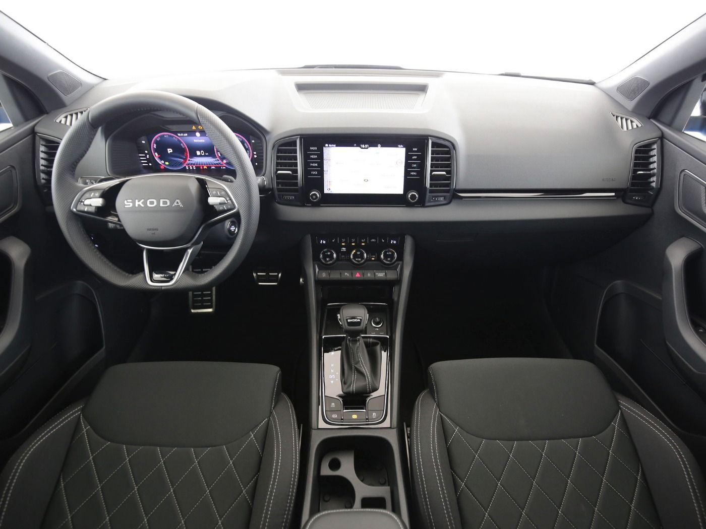 Fahrzeugabbildung SKODA Karoq 1.5 TSI ACT Sportline Matrix|AHK|Pano|SD