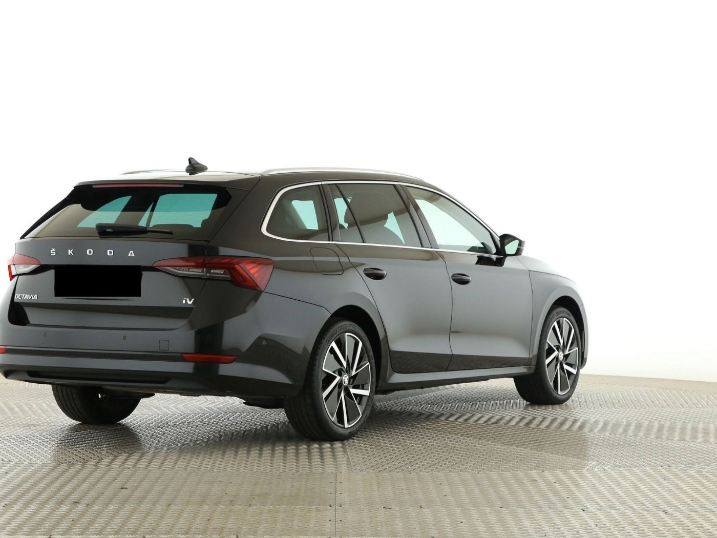 Fahrzeugabbildung SKODA Octavia Combi 1.4 TSI Style iV HUD|4xSHZG|ACC|LM