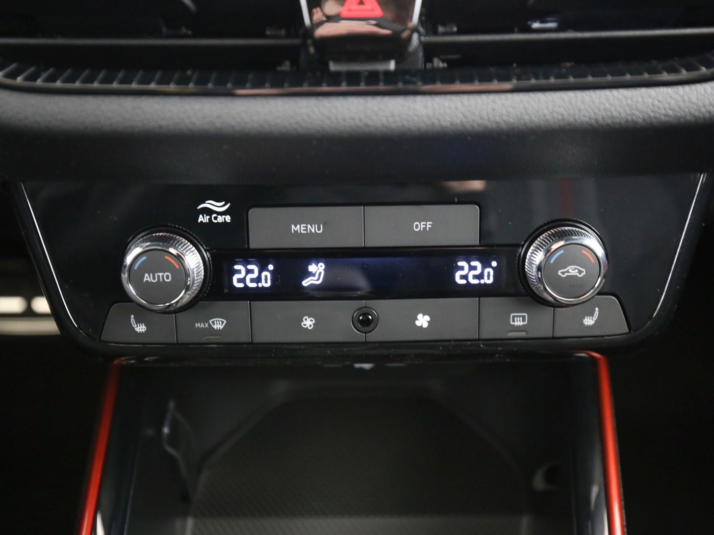 Fahrzeugabbildung SKODA Fabia 1.5 TSI Monte Carlo LED|Navi|VirtualCP|PDC