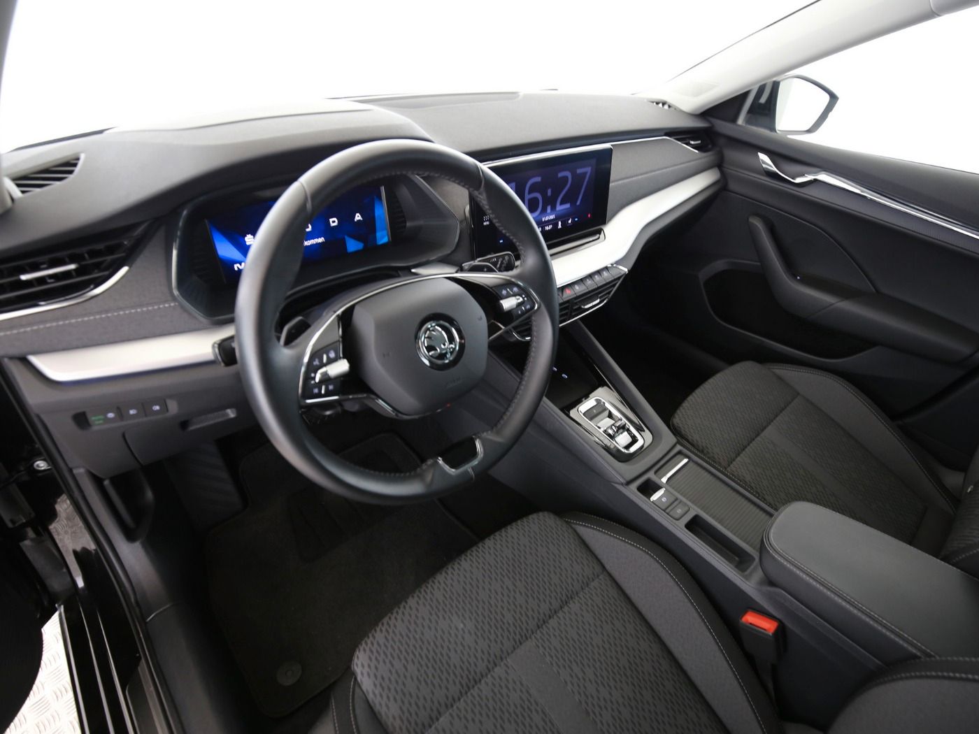 Fahrzeug autohaus mense Fahrzeugabbildung SKODA Octavia Combi 1.4 TSI Style iV HUD|4xSHZG|ACC|LM