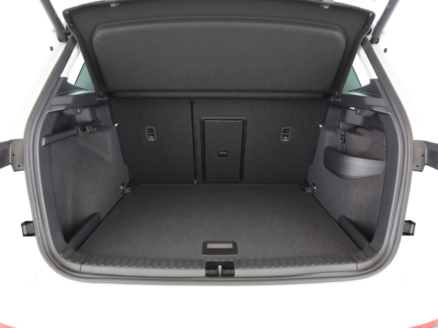 Fahrzeugabbildung SKODA Karoq 1.5 TSI ACT Selection AHK|ACC|LED|Navi|PDC