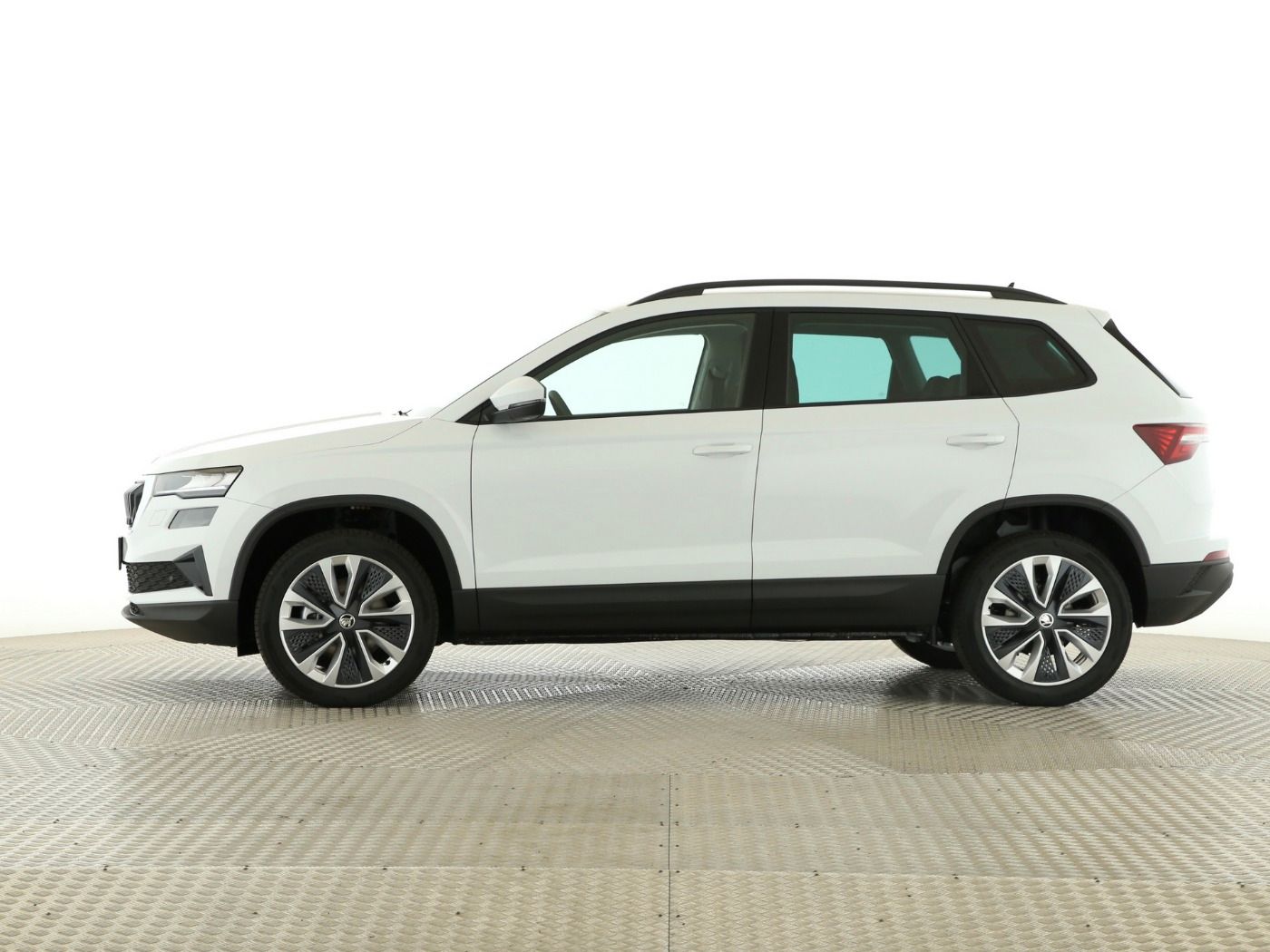 Fahrzeugabbildung SKODA Karoq 1.5 TSI ACT Selection AHK|ACC|LED|Navi|PDC