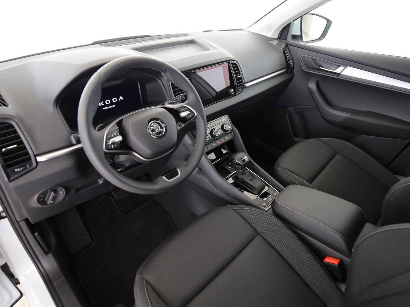 Fahrzeugabbildung SKODA Karoq 1.5 TSI ACT Selection AHK|ACC|LED|Navi|PDC