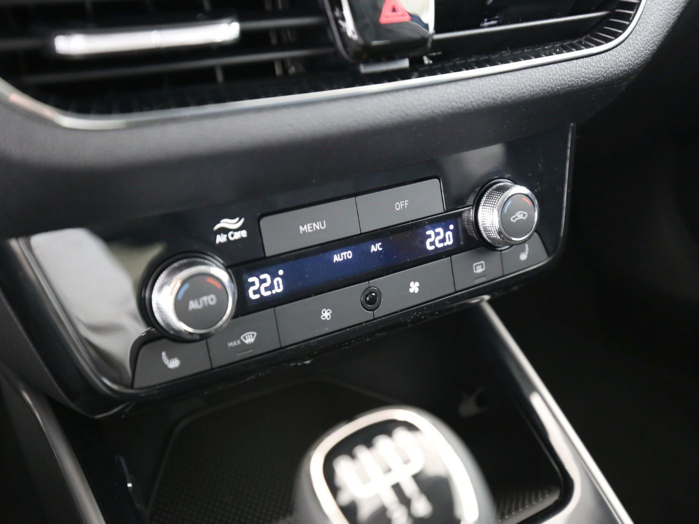 Fahrzeugabbildung SKODA Fabia 1.0 TSI Tour LED|Navi|VirtualCP|DynLicht