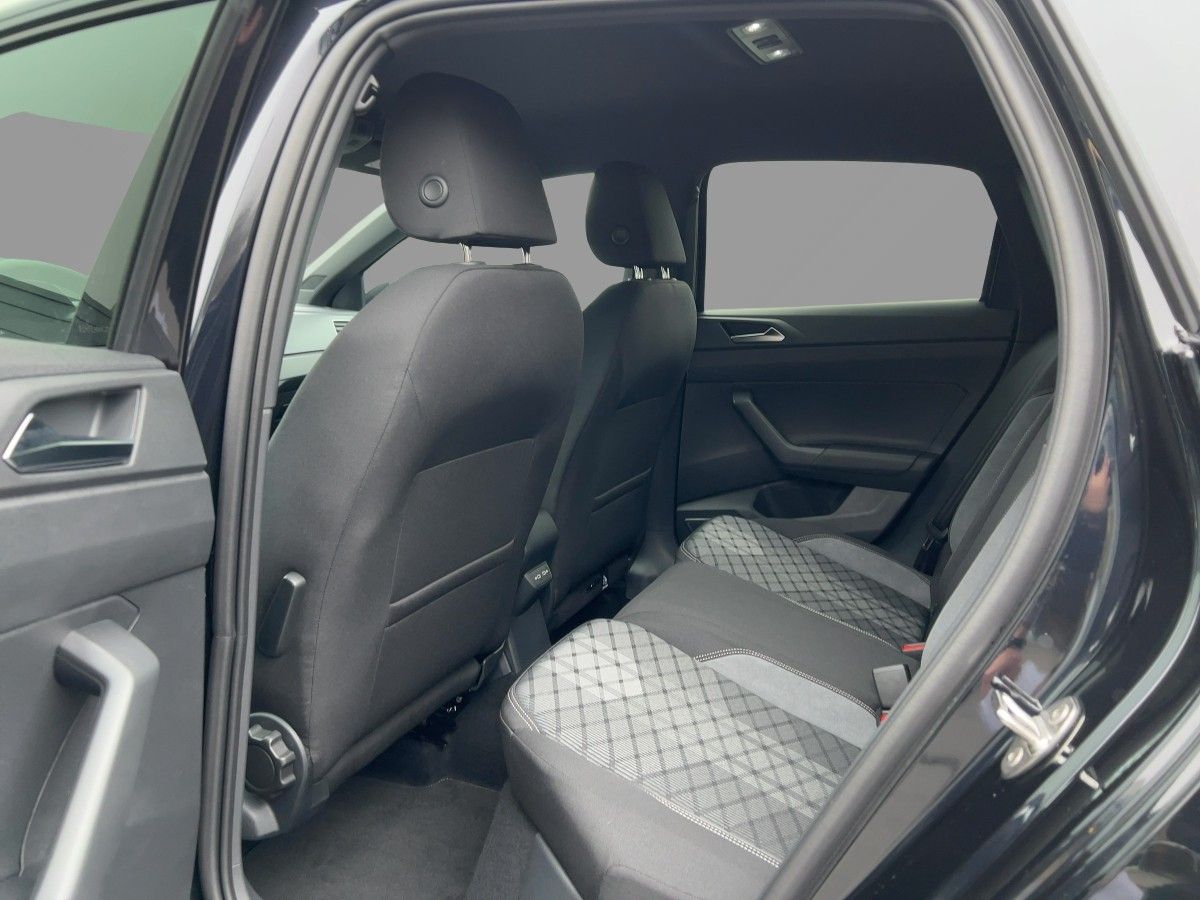 Fahrzeugabbildung Volkswagen Taigo 1.5 TSI DSG R-Line |Matrix|ACC|VirtualCP