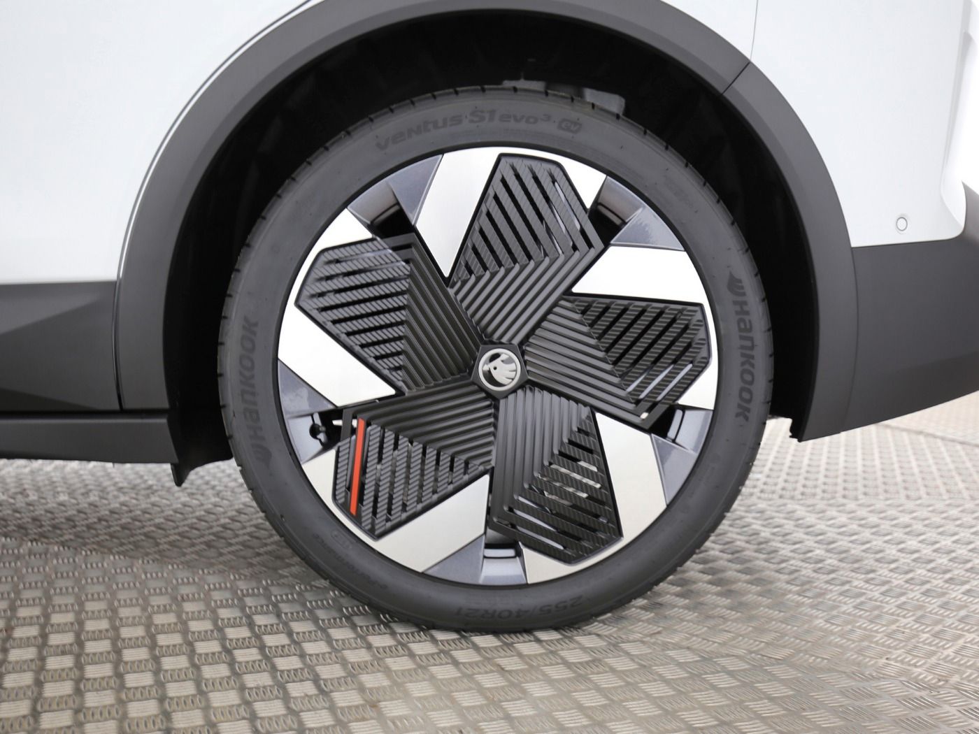 Fahrzeug autohaus mense Fahrzeugabbildung SKODA Elroq 85 Lodge ACC|LED|Massage|Navi|VirtualCP|LM