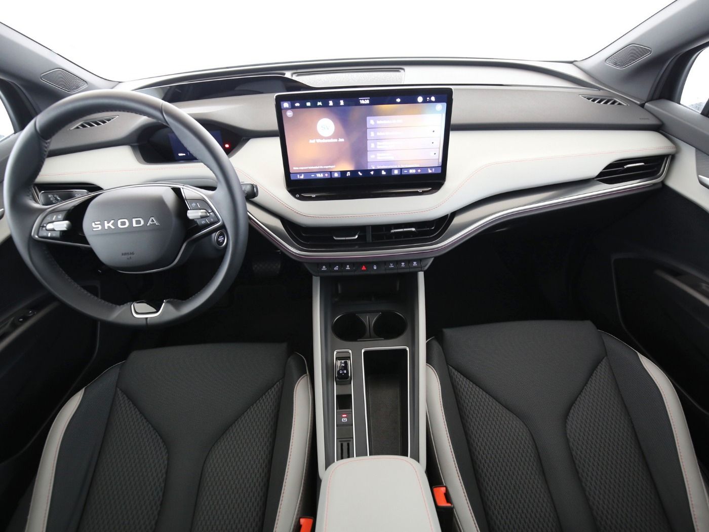 Fahrzeugabbildung SKODA Elroq 85 Lodge LED|Navi|VirtualCP|Fernlichtass.