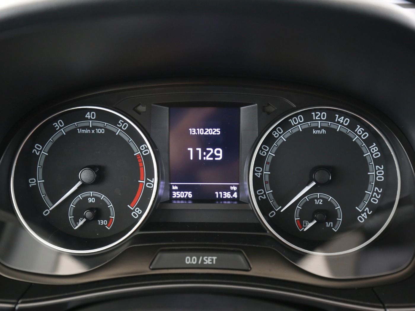 Fahrzeugabbildung SKODA Fabia Combi 1.0 TSI Clever Best of Pano|SD|ACC