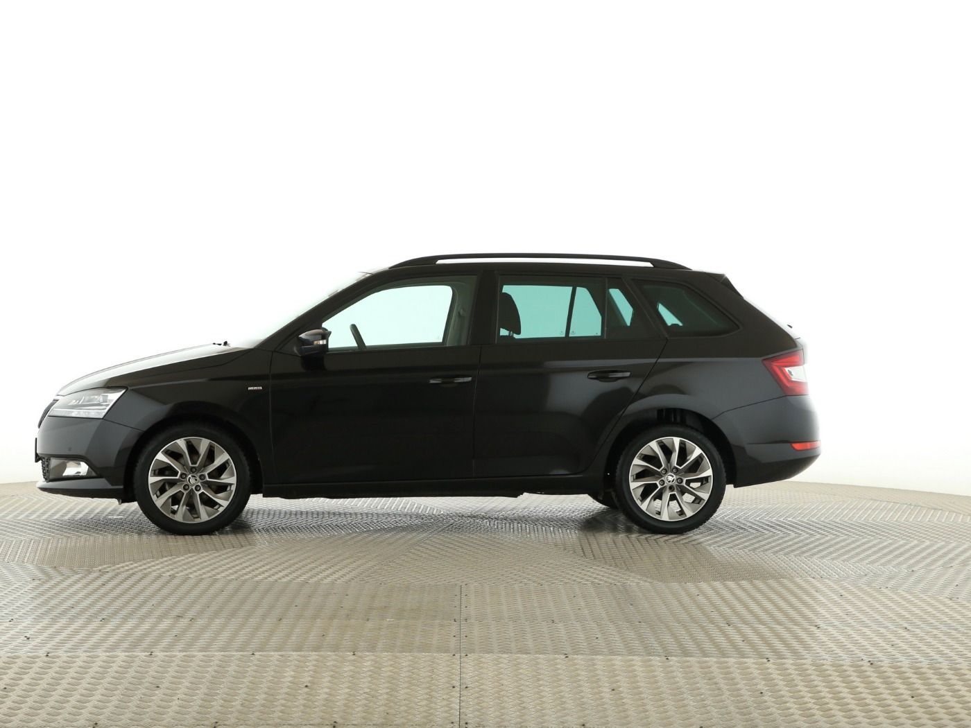 Fahrzeugabbildung SKODA Fabia Combi 1.0 TSI Clever Best of Pano|SD|ACC