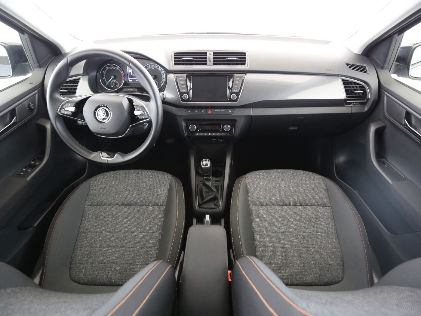 Fahrzeugabbildung SKODA Fabia Combi 1.0 TSI Clever Best of Pano|SD|ACC