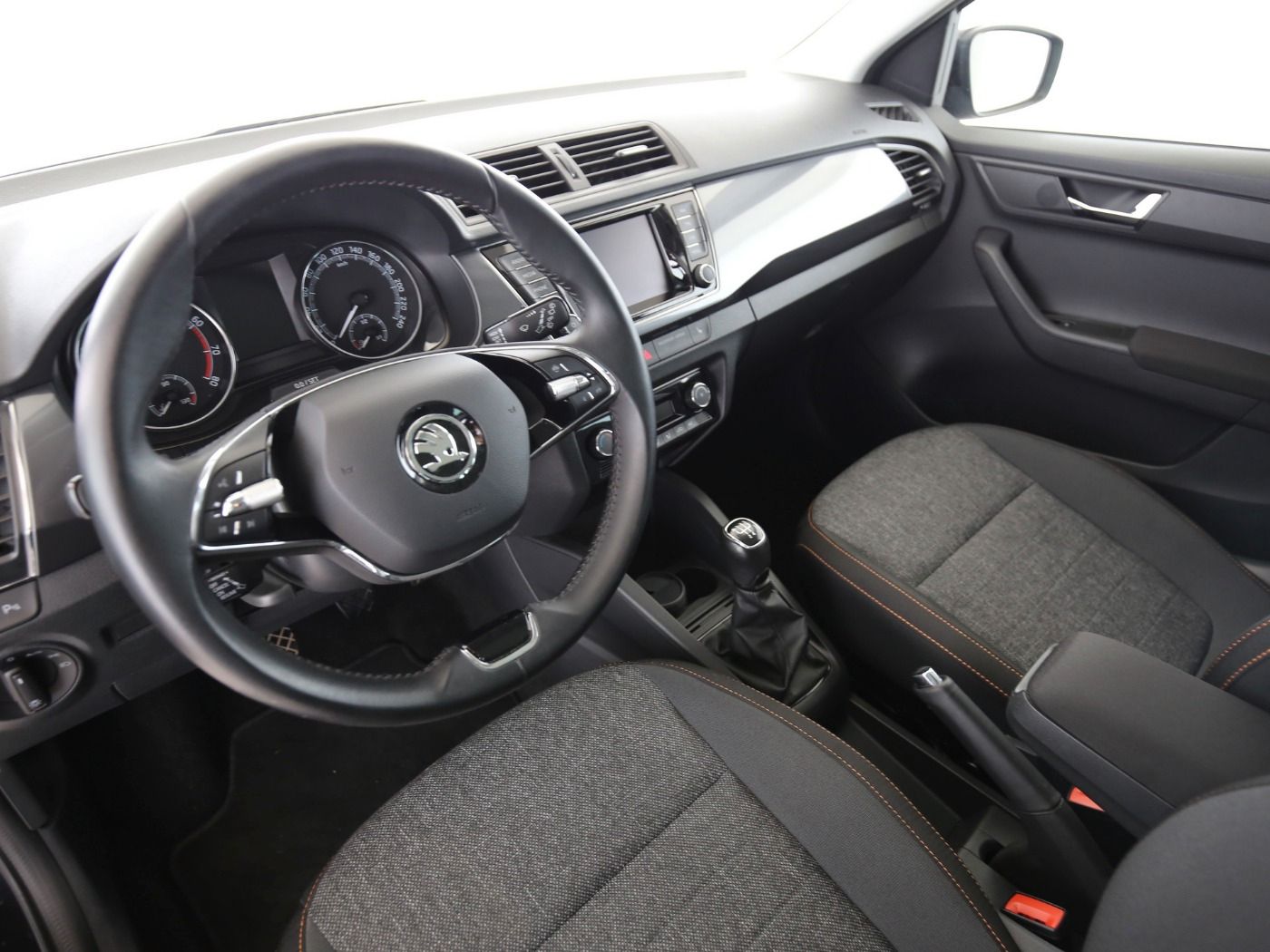 Fahrzeugabbildung SKODA Fabia Combi 1.0 TSI Clever Best of Pano|SD|ACC