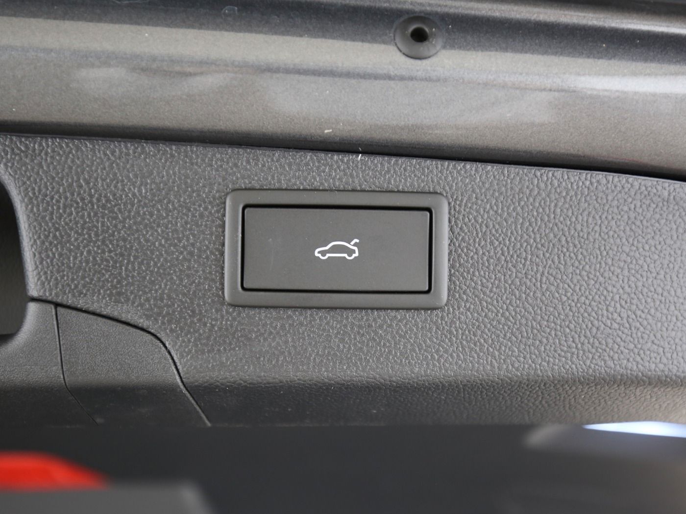 Fahrzeugabbildung SKODA Superb Combi 1.5 TSI iV W Sportline Matrix|AHK