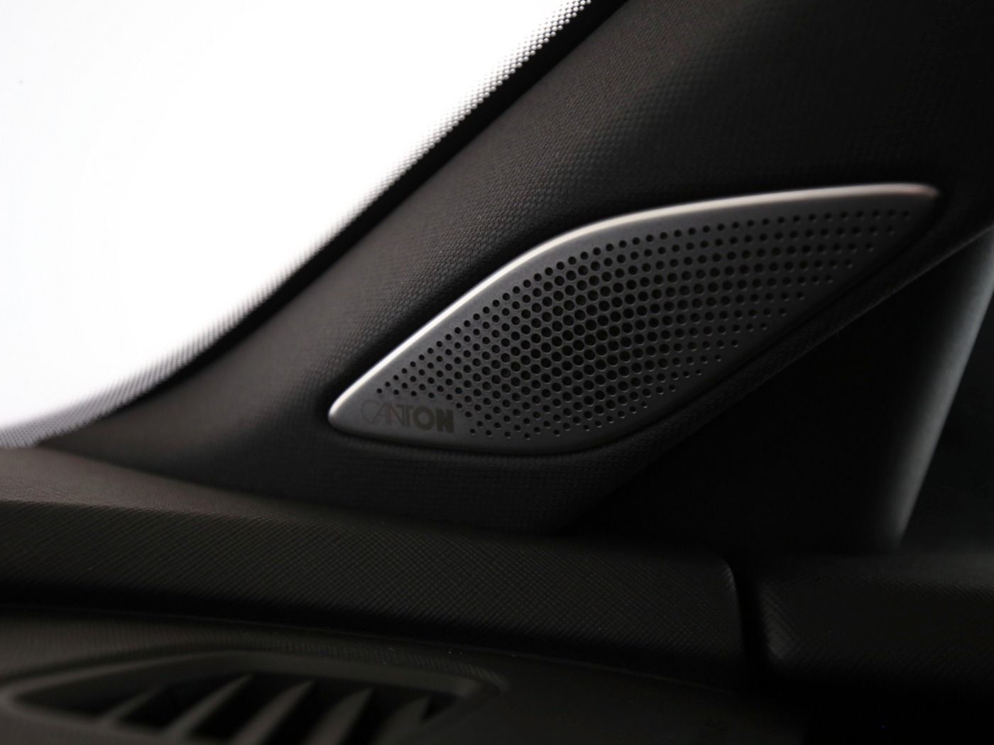 Fahrzeugabbildung SKODA Superb Combi 1.5 TSI iV W Sportline Matrix|AHK