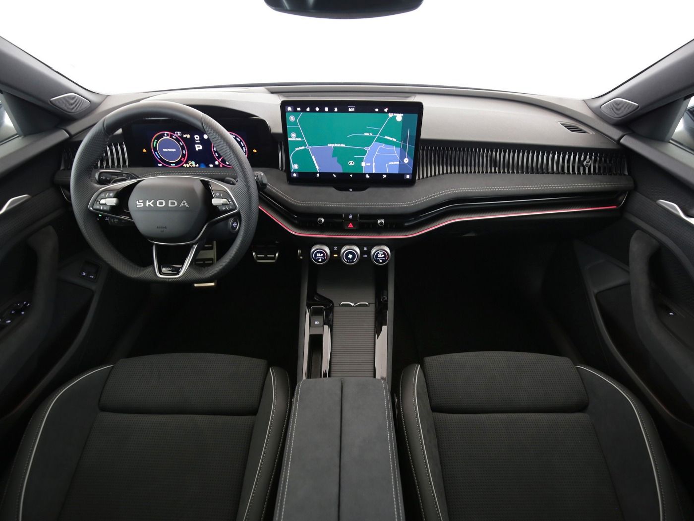 Fahrzeugabbildung SKODA Superb Combi 1.5 TSI iV W Sportline Matrix|AHK