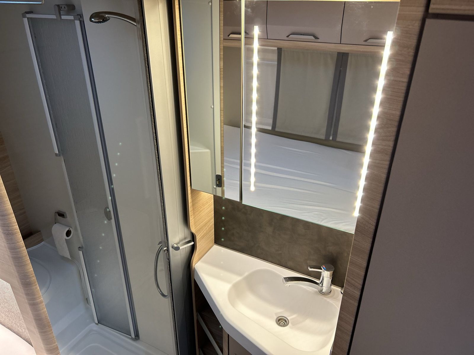 Fahrzeugabbildung Knaus Van Ti Plus 700 LF Plainum AUT