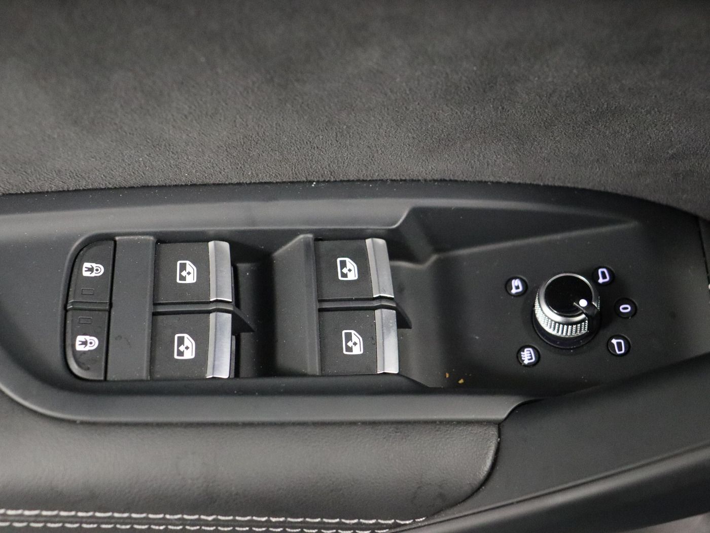 Fahrzeugabbildung Audi Q5 45 TFSI quattro S tronic S line Matrix|AHK|LM