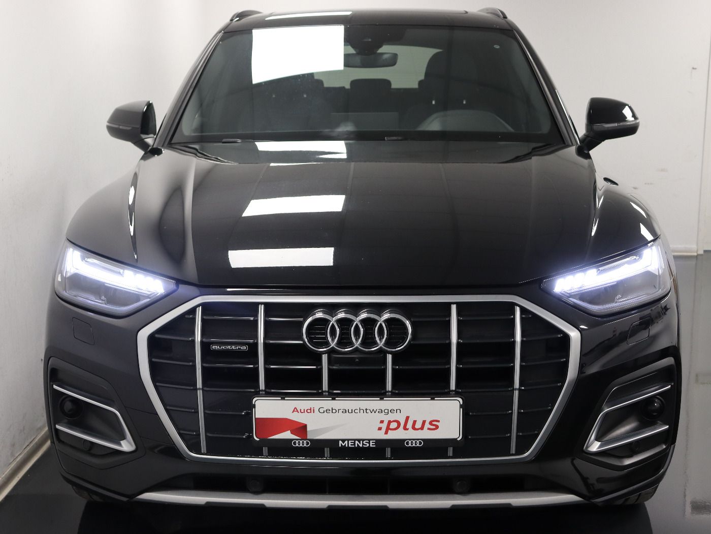 Fahrzeugabbildung Audi Q5 45 TFSI quattro S tronic S line Matrix|AHK|LM