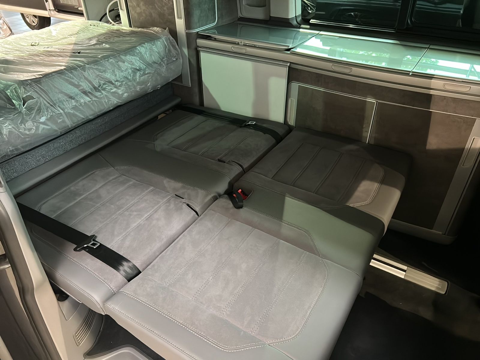 Fahrzeug autohaus mense Fahrzeugabbildung Volkswagen California 6.1 Ocean Aufstelldach Motor: 2.0 l T