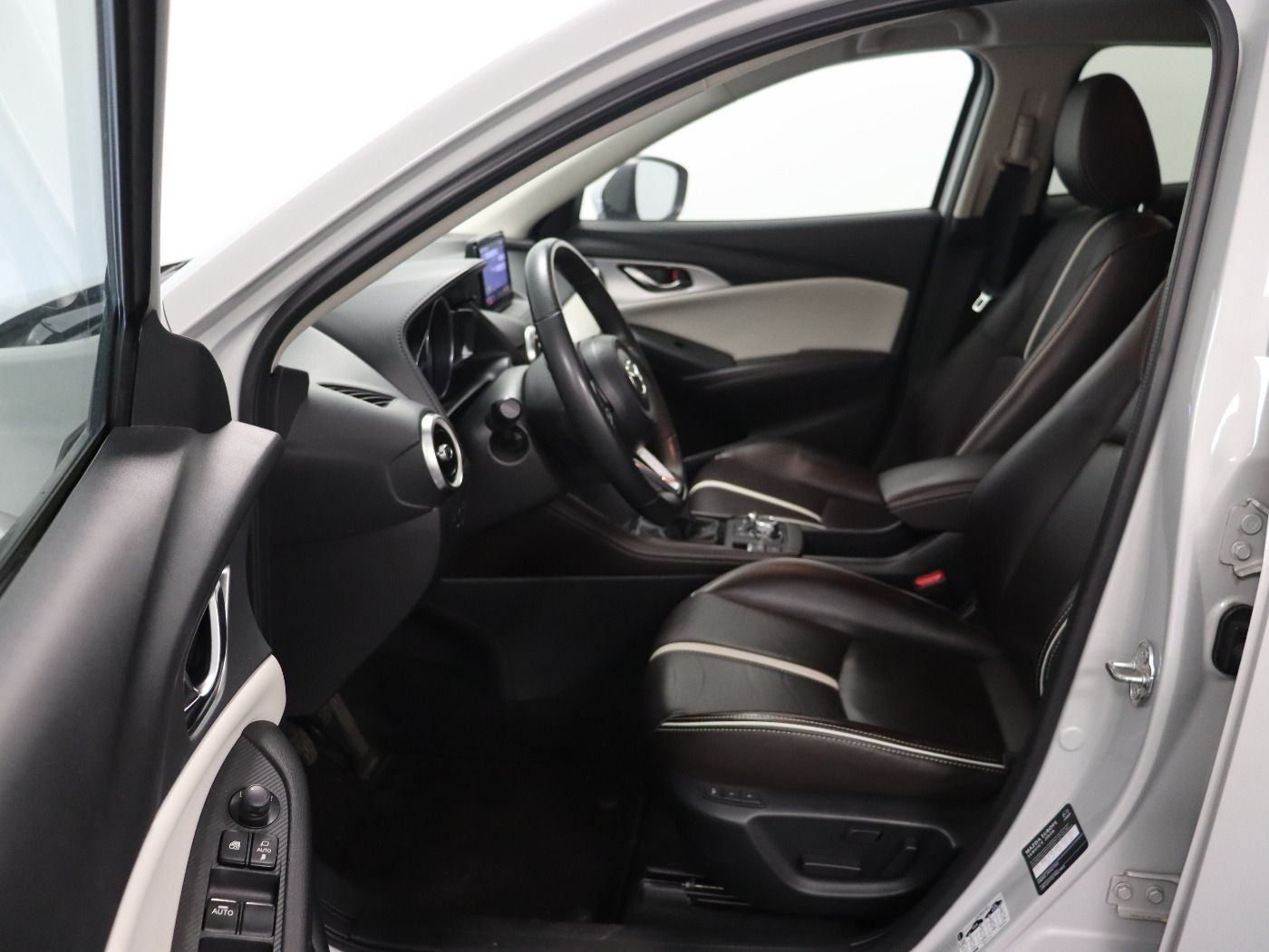 Fahrzeugabbildung Mazda CX-3 Kangei 2.0 SKYACTIVE-G |HUD|SpurH|LED|LM