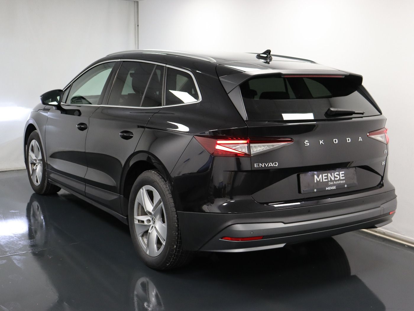 Fahrzeug autohaus mense Fahrzeugabbildung SKODA Enyaq iV 80 |AHK|4xSHZ|FLA|ACC|HUD|KeyLess|Navi