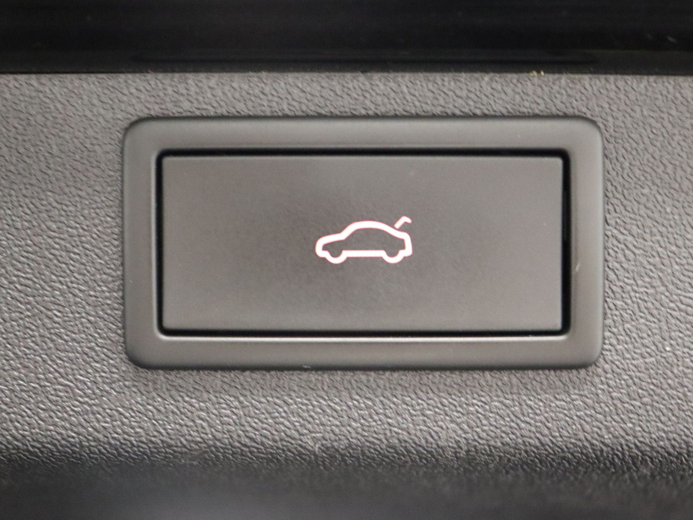 Fahrzeugabbildung SKODA Enyaq iV 80 |Pano|4xSHZ|FLA|ACC|WPumpe|HUD|SpurH