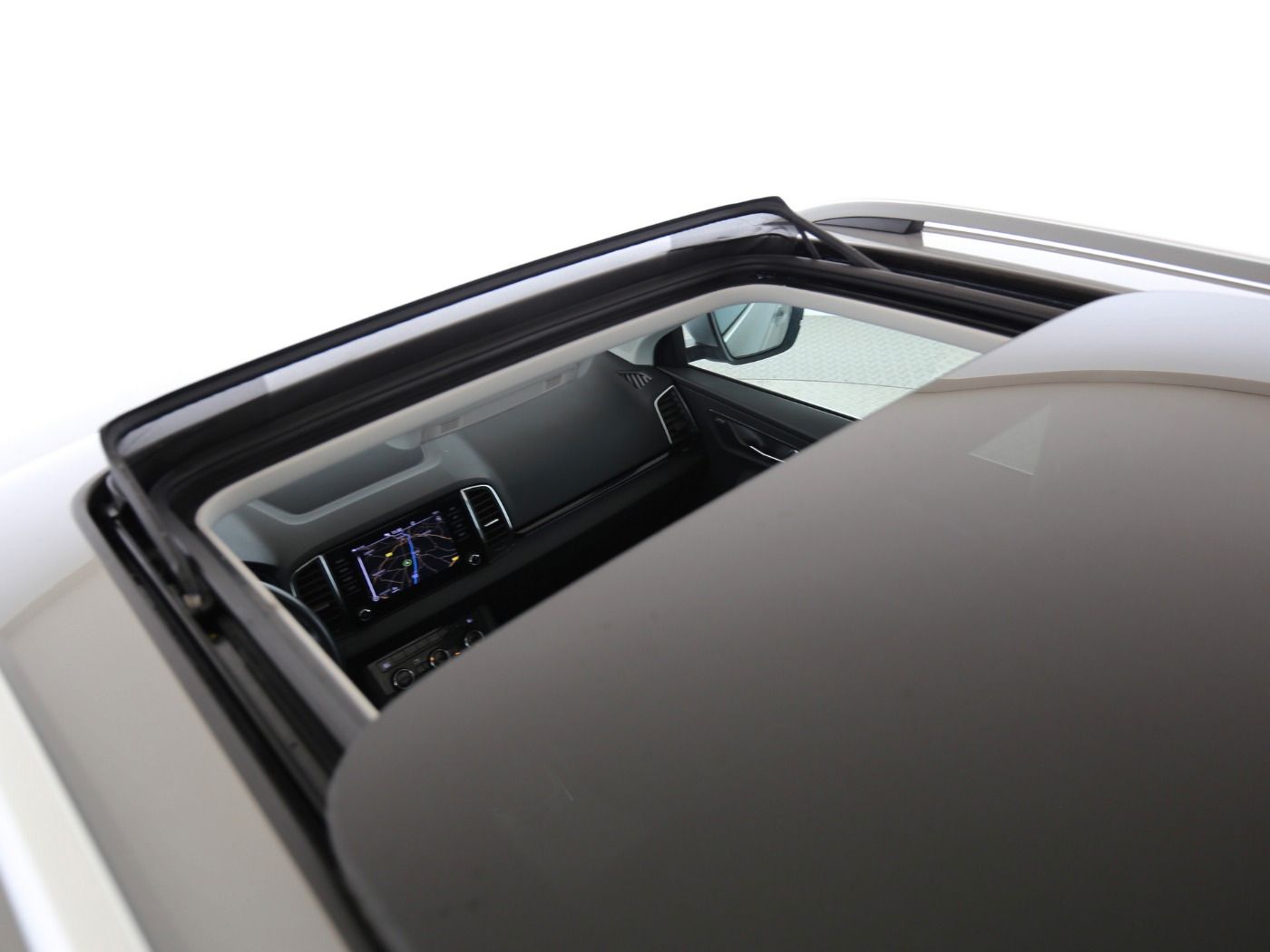 Fahrzeugabbildung SKODA Karoq 2.0 TDI Scout 4x4 DSG AHK|Pano|SD|ACC|LED|