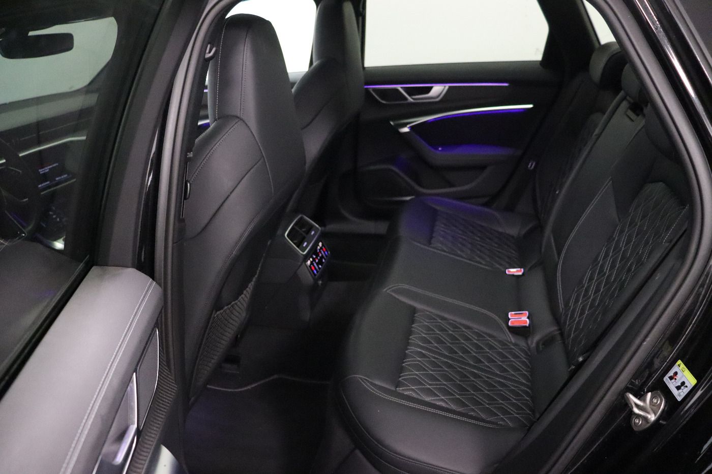 Fahrzeugabbildung Audi S6 Avant |Matrix|Luft|Pano|ACC|STH|SoftClose|HUD