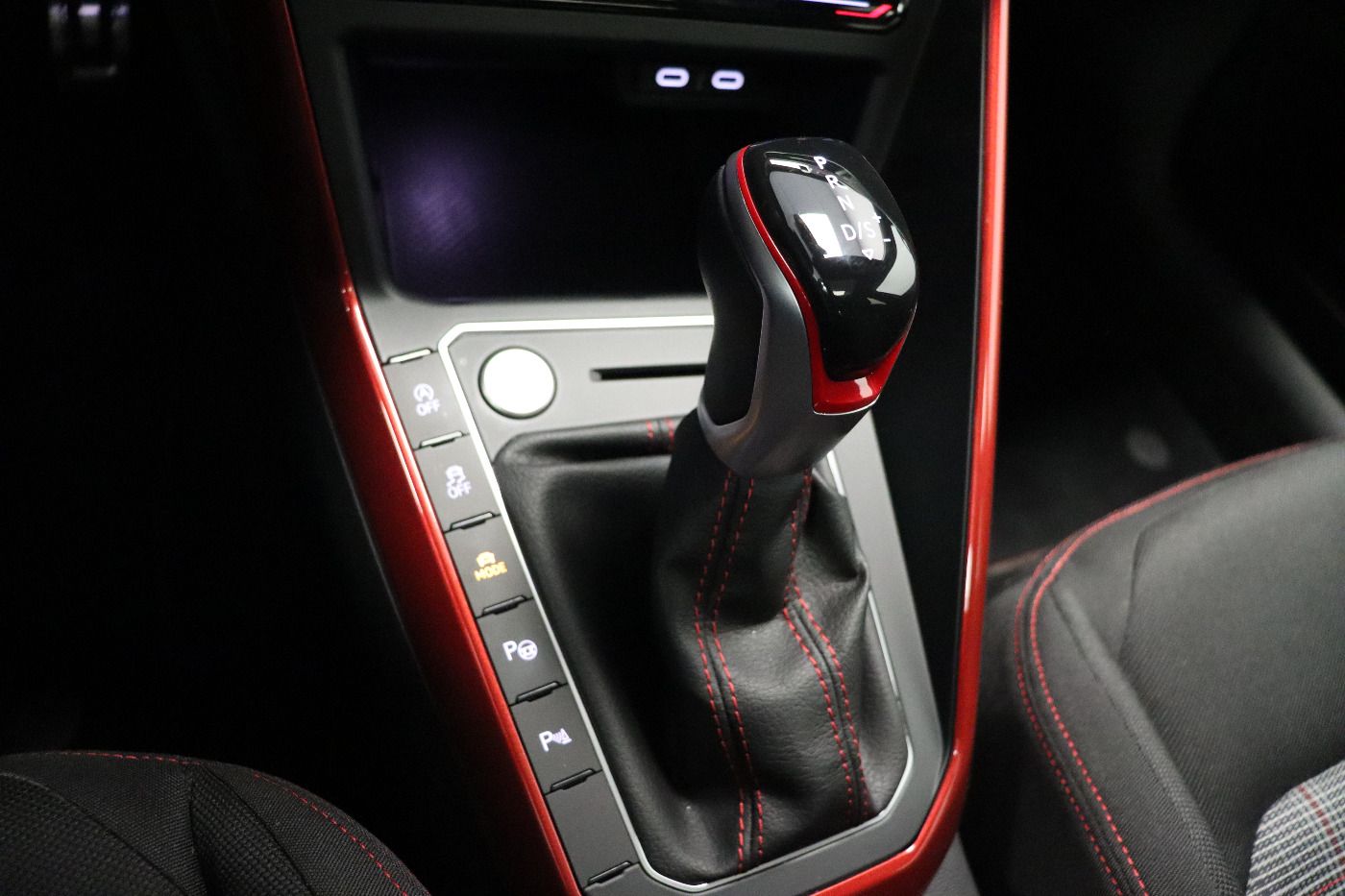 Fahrzeugabbildung Volkswagen Polo GTI DSG IQ.Light|Matrix|Beats|CarPlay|Pano