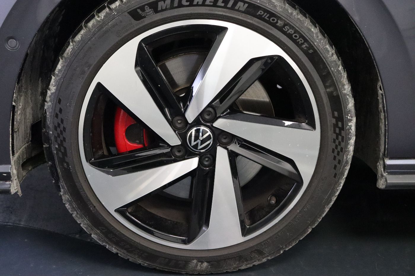 Fahrzeugabbildung Volkswagen Polo GTI DSG IQ.Light|Matrix|Beats|CarPlay|Pano