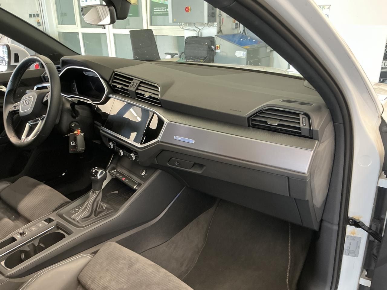 Fahrzeugabbildung Audi Q3 Sportback 45 1.4 TFSI e S-Line Sonos|Standhzg